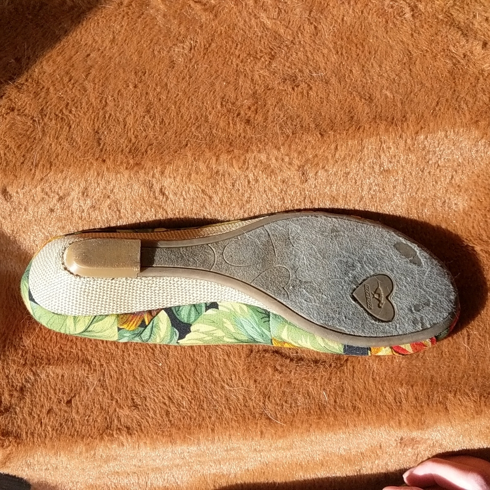 Floral Rattan Rocket Dog Flats - Picture 7 of 8